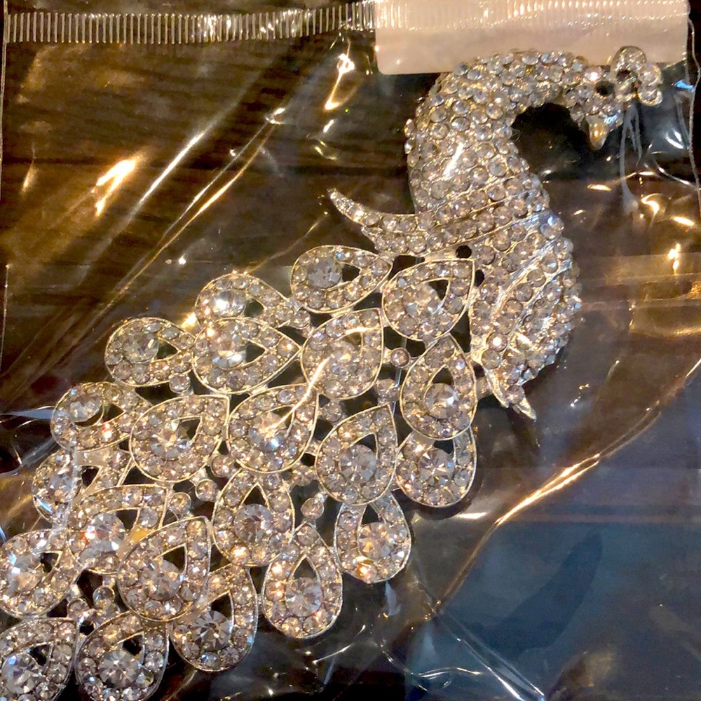 NWT* Large Bling Peacock Brooch